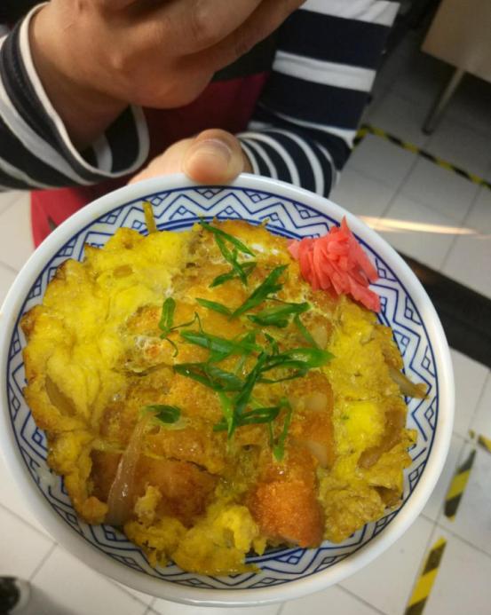 日本大师亲授日式快餐"亲子丼饭"制作,超级美味