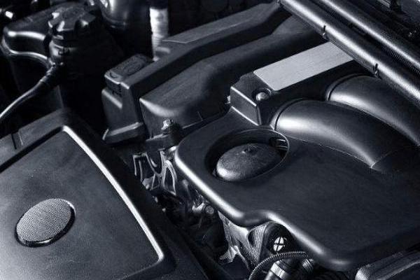 汽车出现这3个状况，记得要换火花塞，否则下次该换的是发动机了