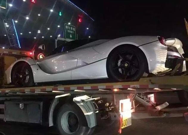 速递!新鲜的“法拉利“资讯全在这，看我就够了