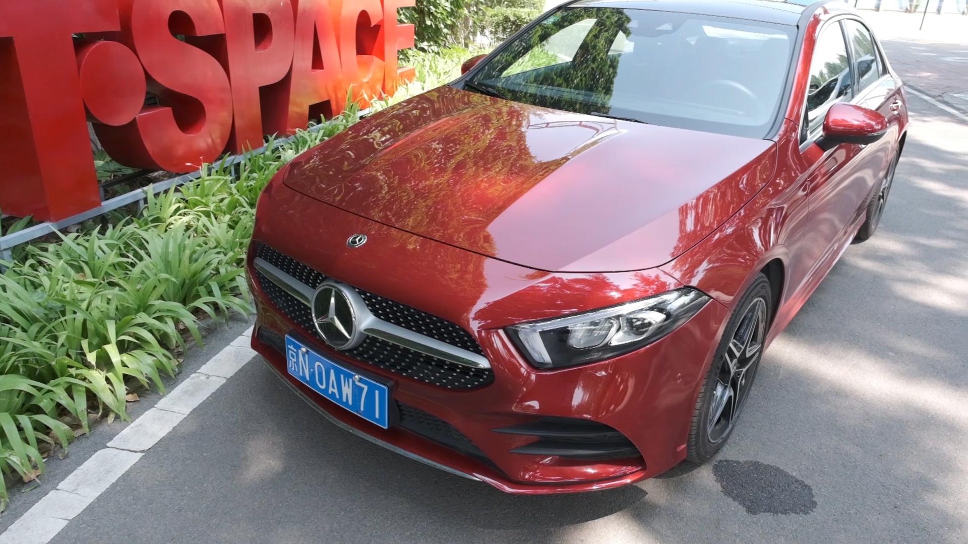 奔驰A级身材紧致，神似全新一代CLS