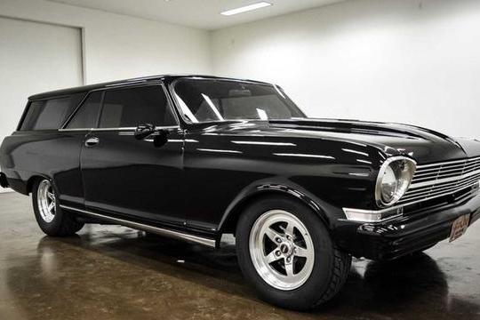 搭载V8引擎1963款雪佛兰Nova Wagon旅行车，十足霸气的黑色外观