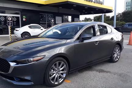 注定成为小众车型，新款马3售价14.86-20.23万元