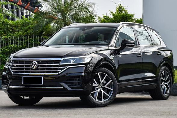 和URUS同平台，起售价跌破50万，全时四驱+可变悬挂，性价比高