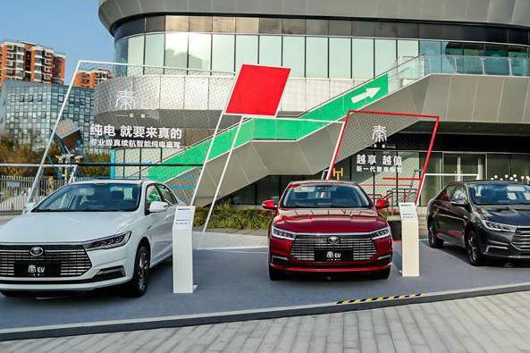 燃油版杀进5万区间，EV版续航超标定，比亚迪全新秦有备而来