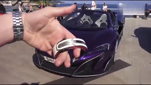 订制价值500万超级跑车送了一颗球，打开以后车主瞬间蒙圈了！