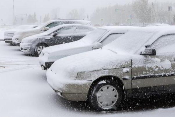 金九率先扑街，9月汽车销量还是不行，这锅要农忙和假期来背？