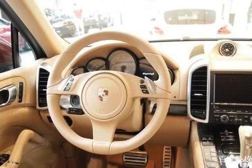 新手买车时一定要仔细检查这几点，销售人员绝对不会告诉你的！