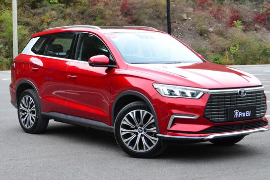 自主品牌也可以有豪华的感受 宋Pro EV与瑞虎e谁更胜一筹？