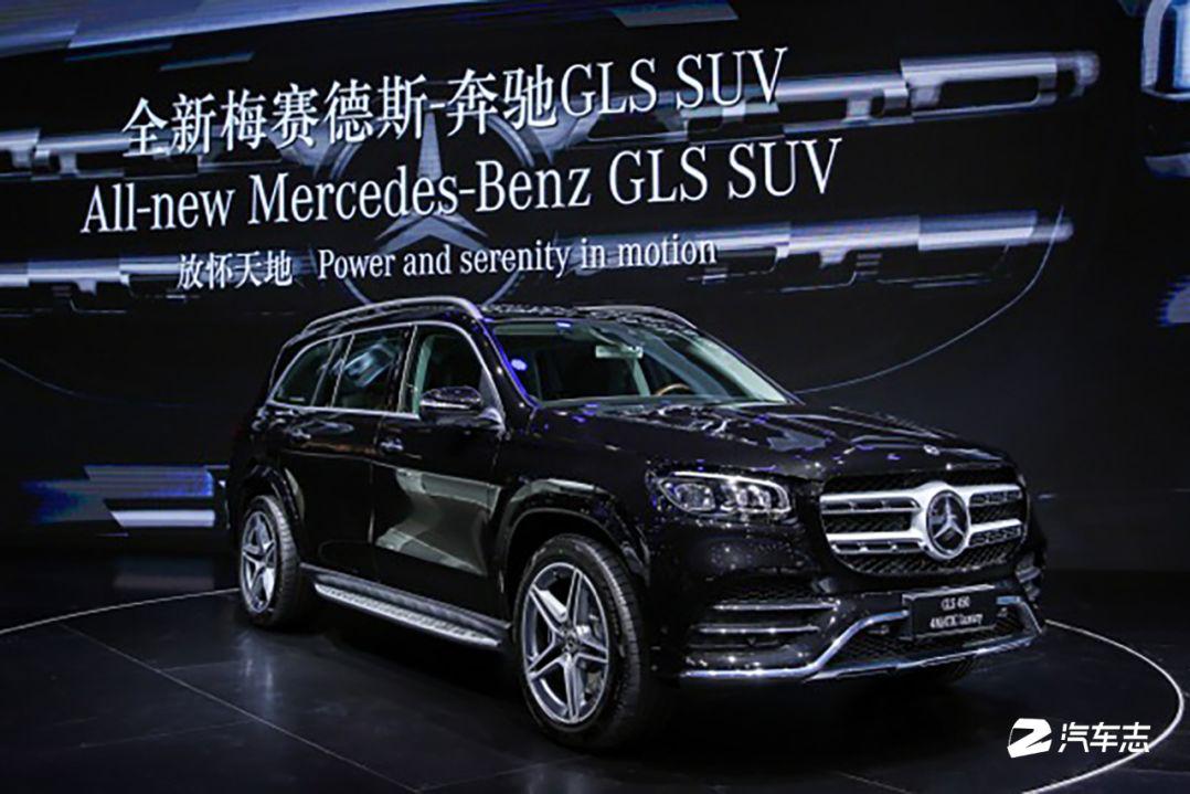 全尺寸SUV零百加速才5.9秒，奔驰这款新车估计是疯了！