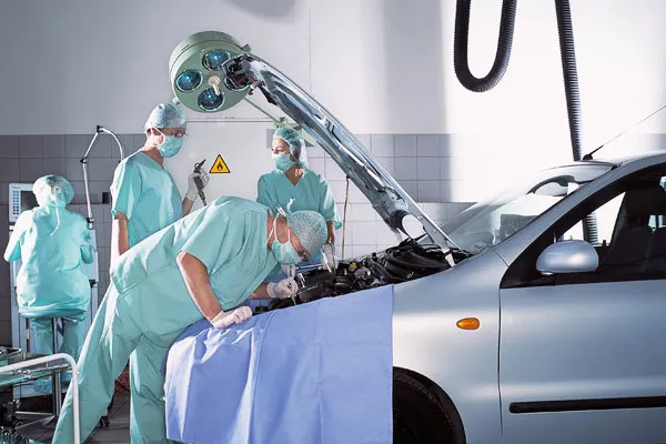 《言车社》年底要给爱车“大保健”？这些4S店的项目真没必要做