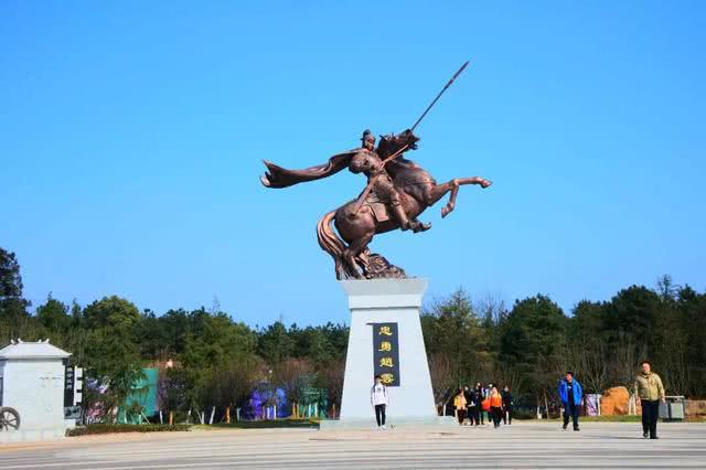 踏青赏花必打卡地，重庆铁山坪，今年又开新景点啦