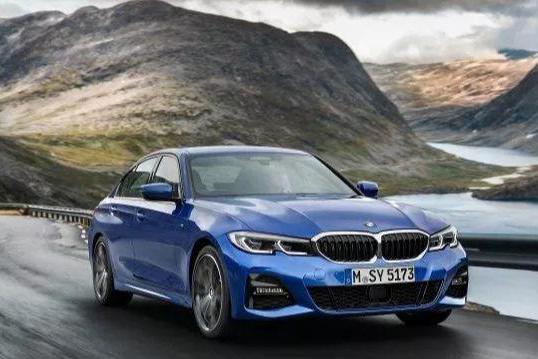 宝马3系优惠4.5万元，北京地区有现车