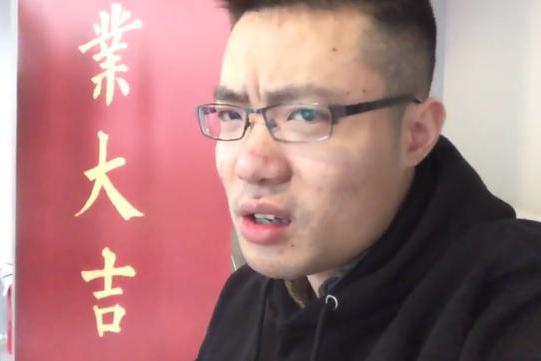 大司马因直播效果太差, 再次遭到网友炮轰! 打成这样还有脸直播?