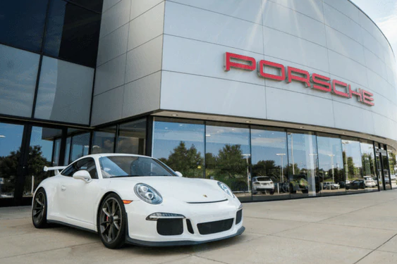 4S店的门是你能随便堵的？开一家4S店到底要大多本事？