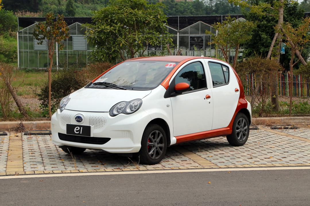 5.99万起，进化版F0来了？年轻人第一台车选它不错！