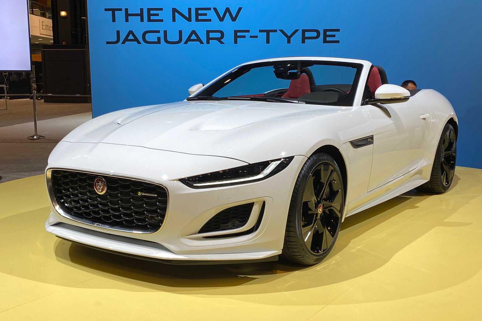 外观战斗 提供硬顶/敞篷版车身 全新捷豹F-TYPE在芝加哥车展发布