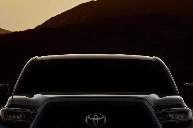 丰田新款Tacoma预告图发布 大灯样式调整 将于2月芝加哥车展首发