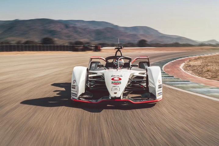 2.8秒破百  保时捷纯电动赛车99X Electric将亮相广州车展