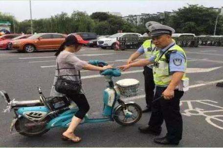 公安部通知：2019年4月起，电动车驾考正式实施，考试费也已公布