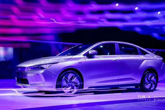 续航500km还配有L2级驾驶辅助 不到20万的几何A你愿意入手么？