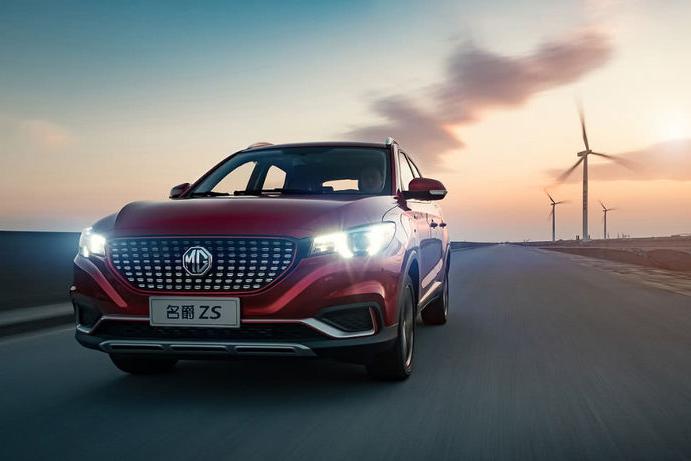 卤素灯和LED灯的区别，到底该不该去换，对比之后吓一跳