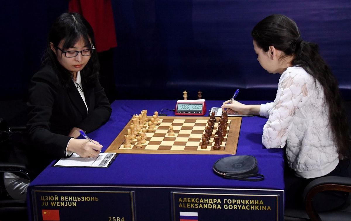 除夕夜再传喜讯!居文君战胜俄罗斯棋手 第3次加冕棋后