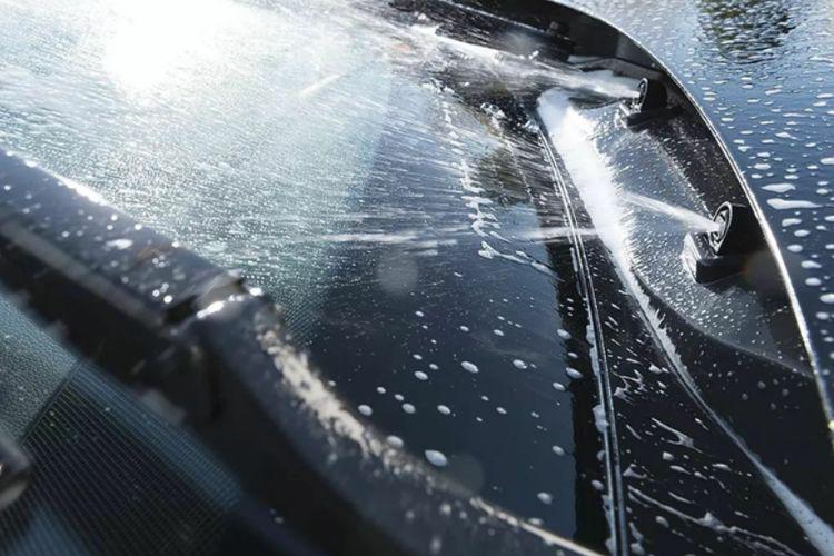 老司机告诉你：车上的玻璃水用完了，可以用自来水代替吗？