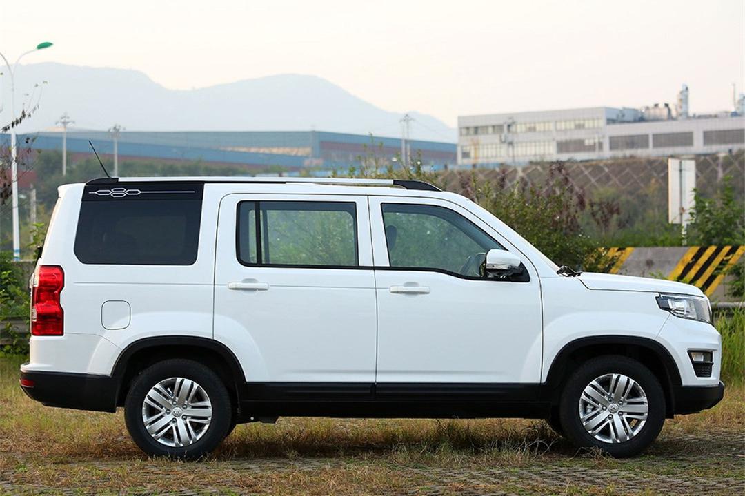 4.99万起的国产“路虎发现”，空间大，7个座，缺点有哪些？