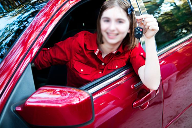 为什么年轻人越早买车越好