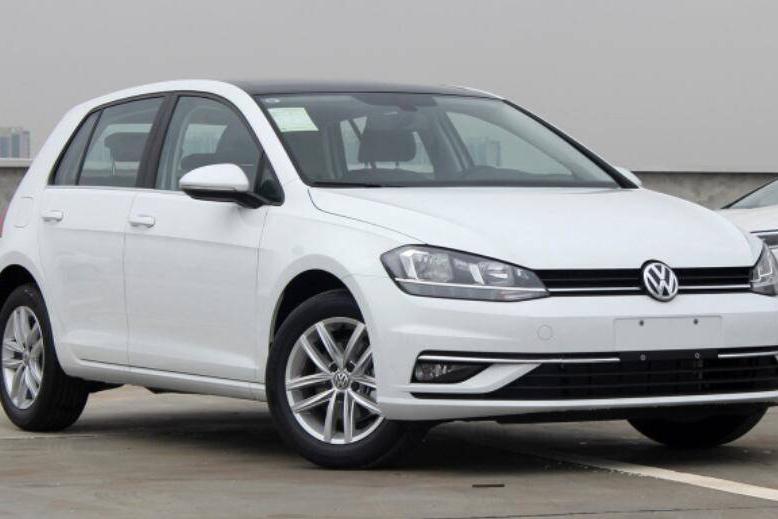 8代高尔夫即将来袭 现款最高优惠2.5万值得抄底吗？哪款最划算？