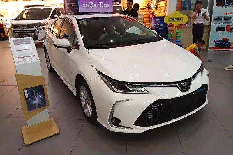 到店实拍！全新卡罗拉现车销售 对比轩逸 值不值得出手？