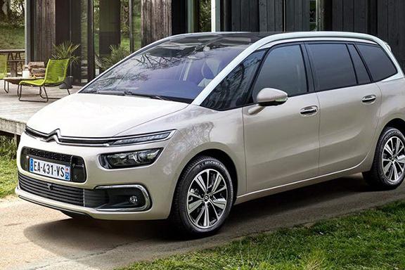 家用7座车该怎么选，不妨看看这款进口MPV