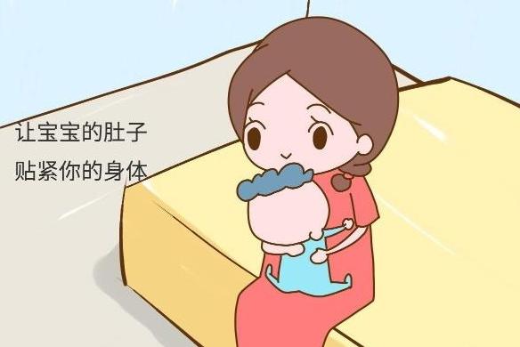 新生儿拍嗝有技巧,这2个细节没顾到,拍了还不如不拍
