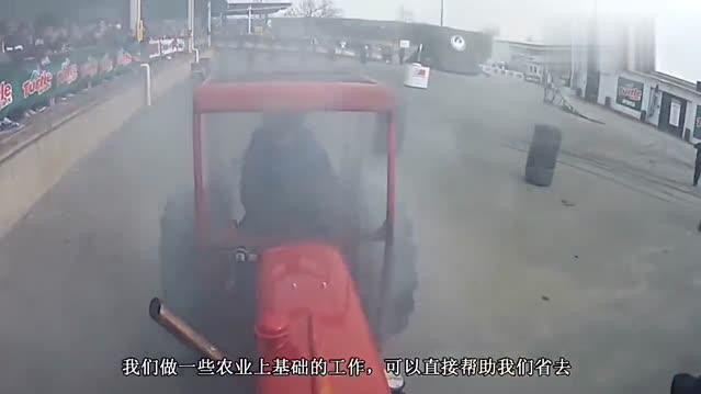 劳斯凯斯发动机装在拖拉机上，老外一脚油门，有种跑车上身的驾驶