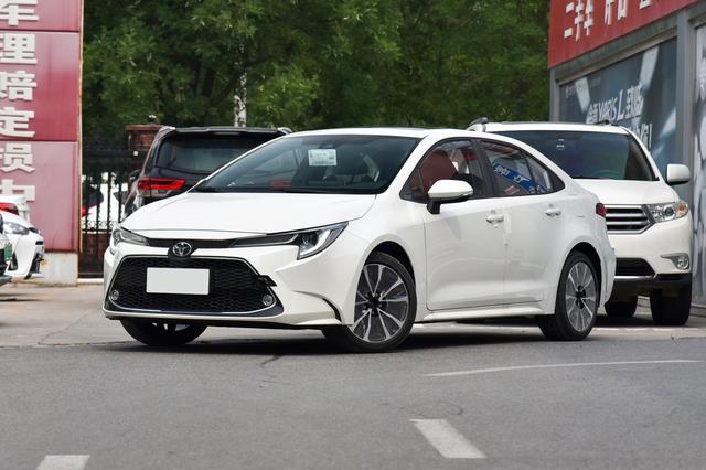 日系三强终极较量，谁才是笑到最后的中级车王者？