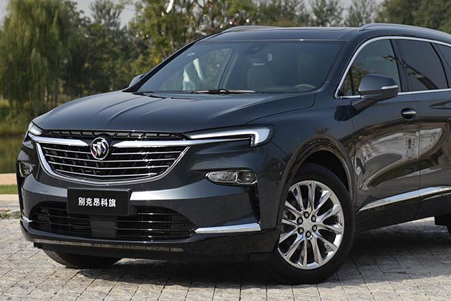 实拍别克昂科旗，2.0T+9AT豪车底子，很有点料