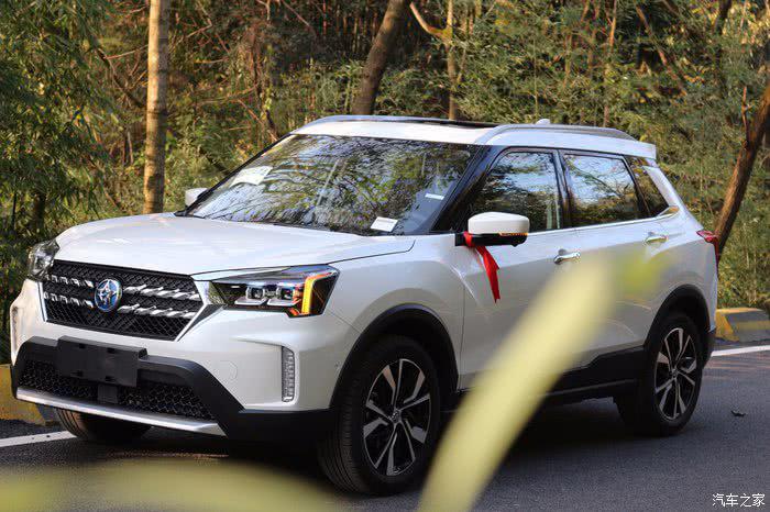 首提国产最硬派的小型SUV，车主：打开发动机舱就知道这车买对了