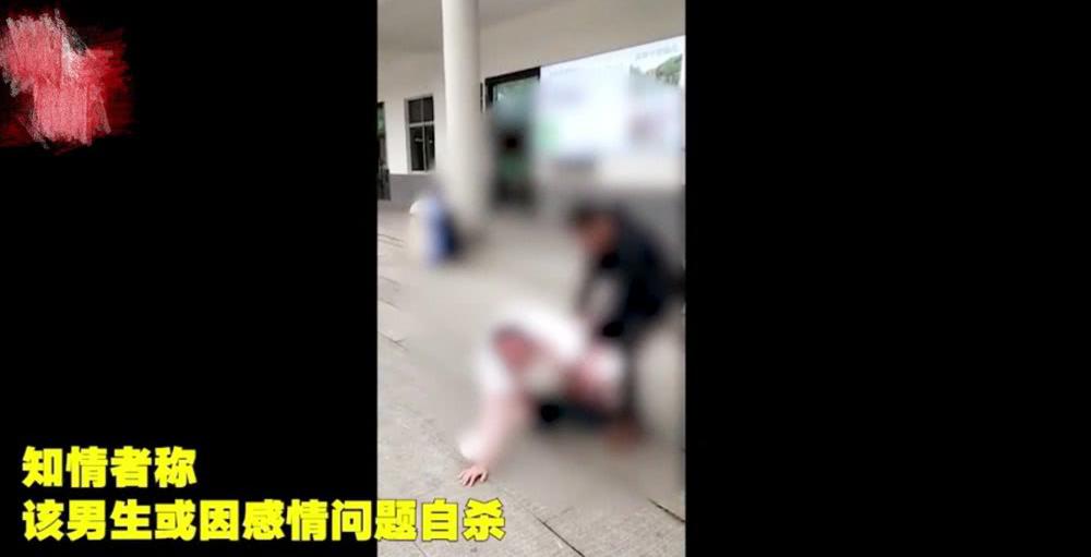 15岁初三男生在寝室上吊自杀,得知原因,网友咬牙切齿