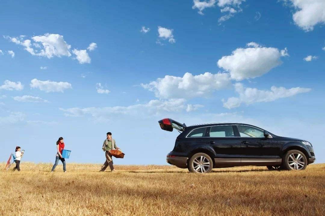 10个美国人有8台车，10个中国人不到2台车~