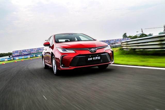 只是省油那么简单吗？全新一汽丰田卡罗拉值不值得买