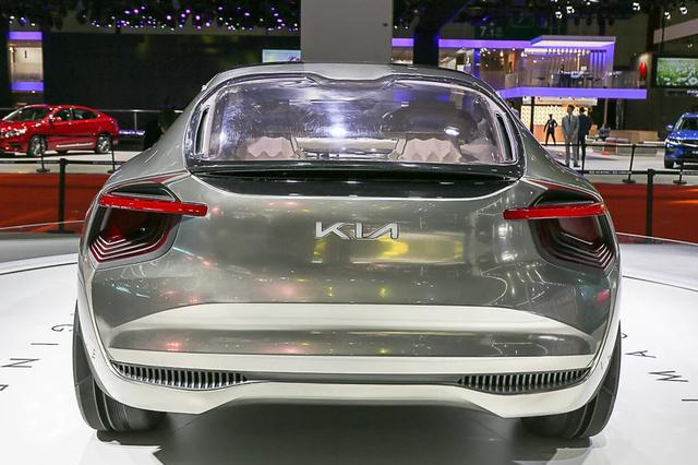 起亚换标成定局？新车标还是“KIA”，字体值得比亚迪借鉴