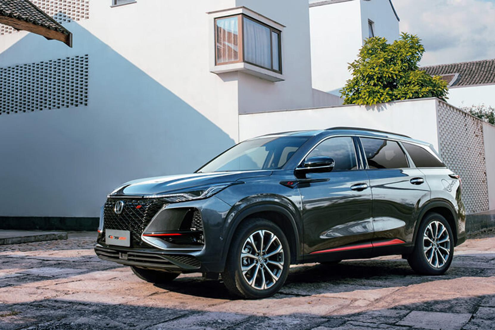 长安CS75 PLUS：腾讯生态全面搭载丨2019成都车展