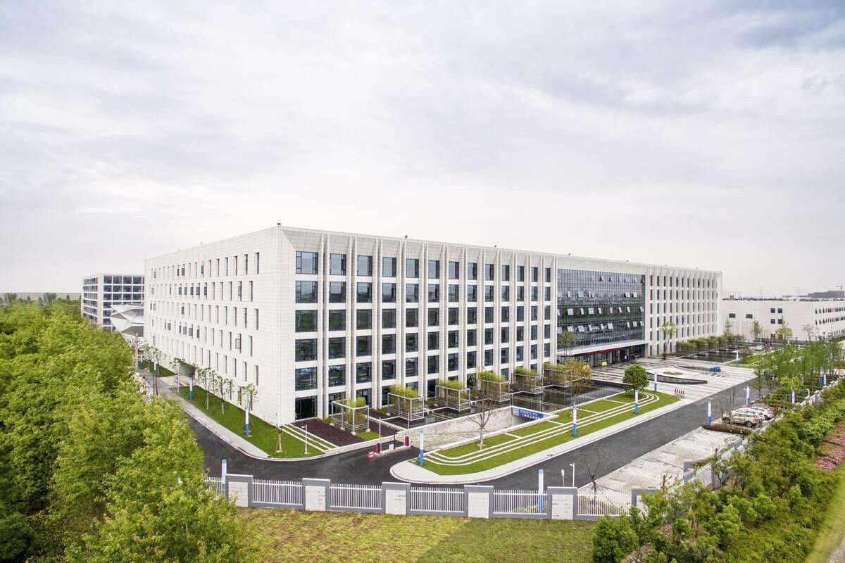 吉利汽车将研发具备病毒防范功能的全方位健康汽车