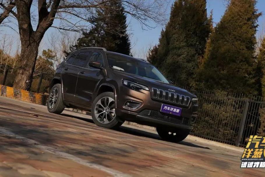 20多万的情怀SUV更大众化！换脸又换发动机的自由光怎么样？