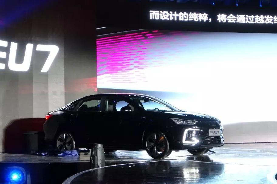 换车标，改名字，它们以后统统都叫“BEIJING”