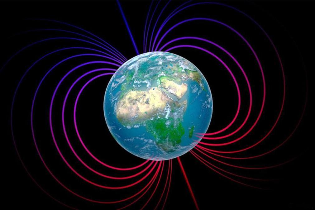 地球磁场翻转了？为什么现在那么冷，今年冬天会出现极...