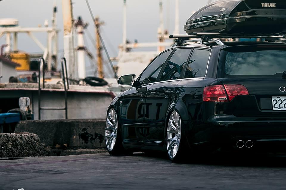 一台简单且素雅的奥迪A4 B7