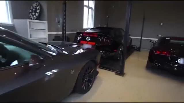 拉开货车遮车布的那一刻，才知道什么是顶级跑车