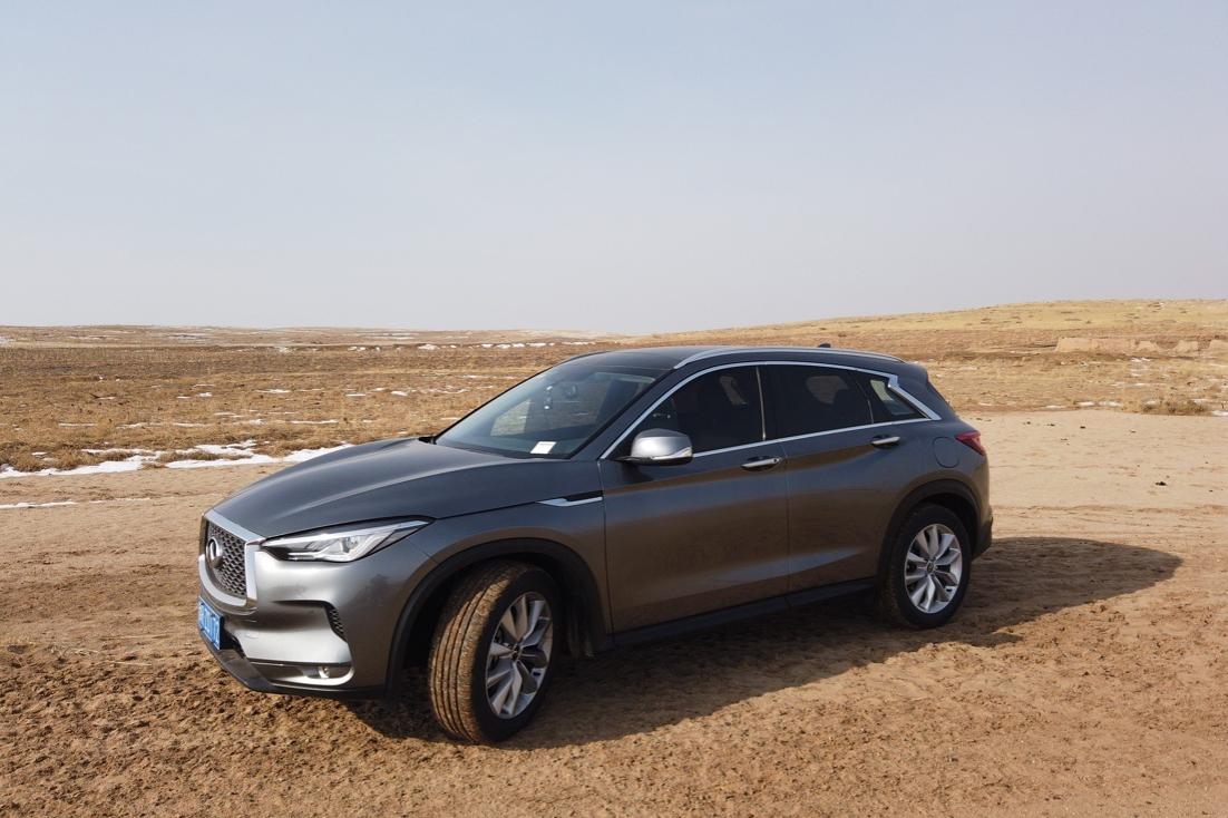 长测东风日产英菲尼迪QX50。升级版日产某车，拿什么去喜欢你？