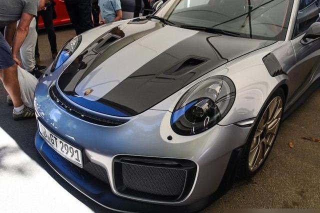 这才是真正的加价王！加的价能买台法拉利，它绰号“最强911”